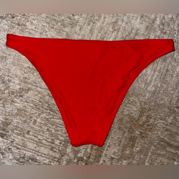 NWOT 𝑨𝑬𝑹𝑰𝑬 𝙲𝚑𝚎𝚎𝚔𝚢 𝚑𝚒-𝚌𝚞𝚝 𝚋𝚒𝚔𝚒𝚗𝚒 𝚋𝚘𝚝𝚝𝚘𝚖 - Picture 6 of 6